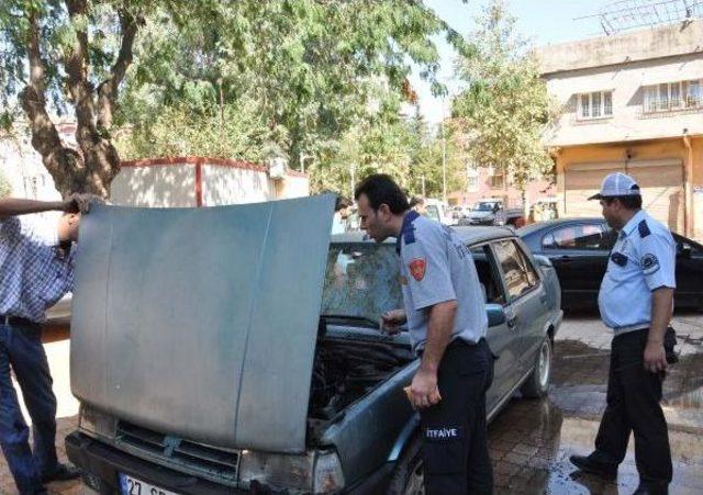 İslahiye'de Seyir Halindeki Otomobil Yandı