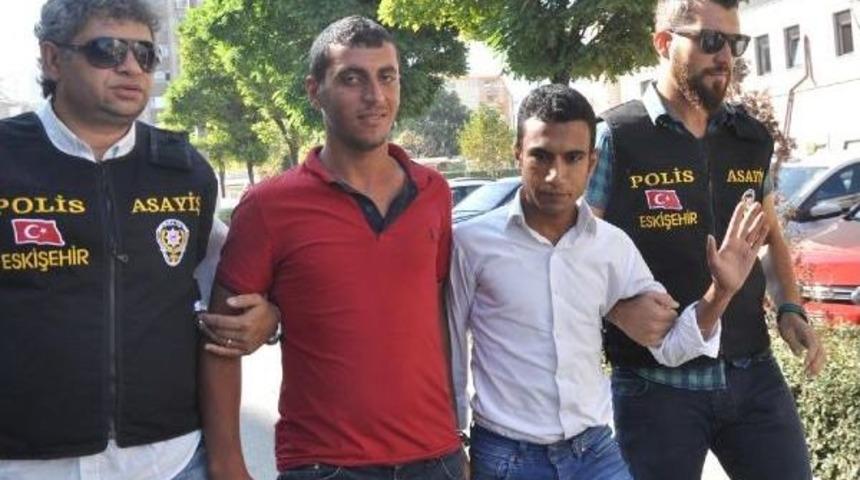 Telefon Dolandırıcıları Su&ccedil;&uuml;st&uuml; Yakalandı