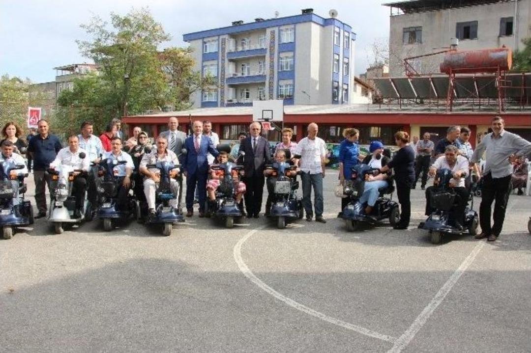 Engellilere &Ccedil;ifte Bayram