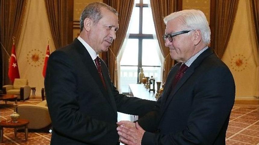 Almanya Dışişleri Bakanı Steinmeier Cumhurbaşkanlığı K&uuml;lliyesi&rsquo;nde