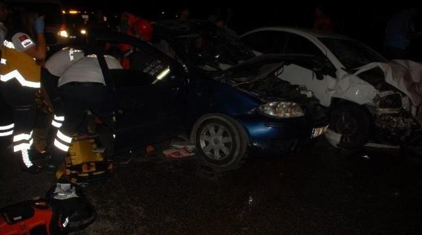 Kırıkkale&rsquo;de Trafik Kazası: 2 &Ouml;l&uuml;, 2 Yaralı