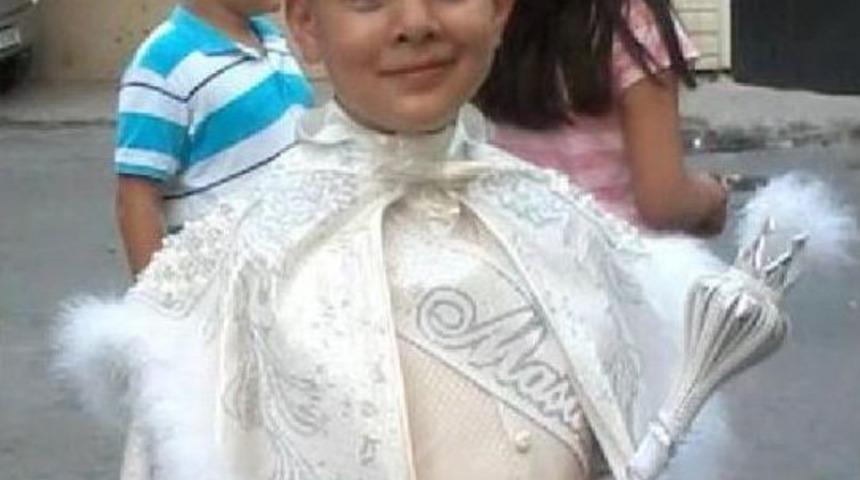 D&uuml;ğ&uuml;n D&ouml;n&uuml;ş&uuml; Kaza: 3 &Ouml;l&uuml;, 4 Yaralı