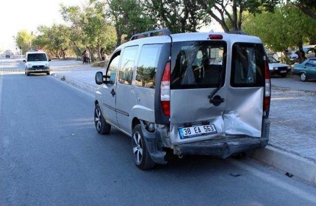 Tomarza’Da Trafik Kazası: 7 Yaralı