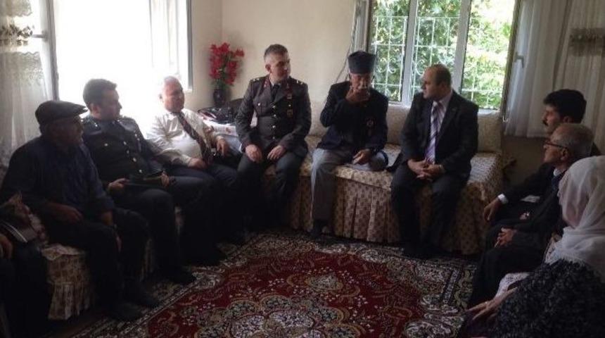 Besni İl&ccedil;esinde, 19 Eyl&uuml;l Gaziler G&uuml;n&uuml; Kutlandı