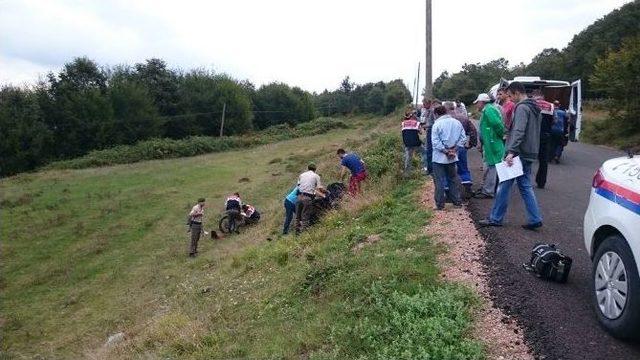 Motosiklet Elektrik Direğine &Ccedil;arptı: 1 &Ouml;l&uuml; 1