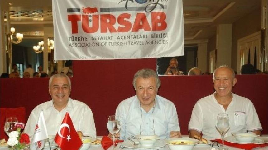 T&uuml;rsab Başkanı Ulusoy, Yemekte &Uuml;yelerle Buluştu