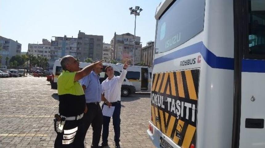 Aliağa&rsquo;da Okullar A&ccedil;ılmadan Servis Ara&ccedil;ları Denetlendi