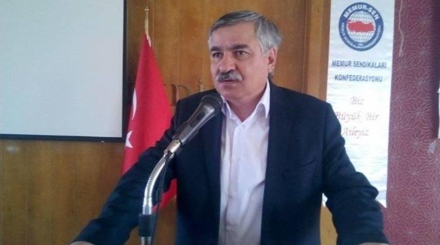 Eğitim-bir-sen Genel Başkan Yardımcısı Latif Selvi: