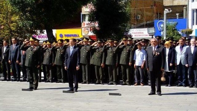 Van’da Gaziler Günü Kutlandı