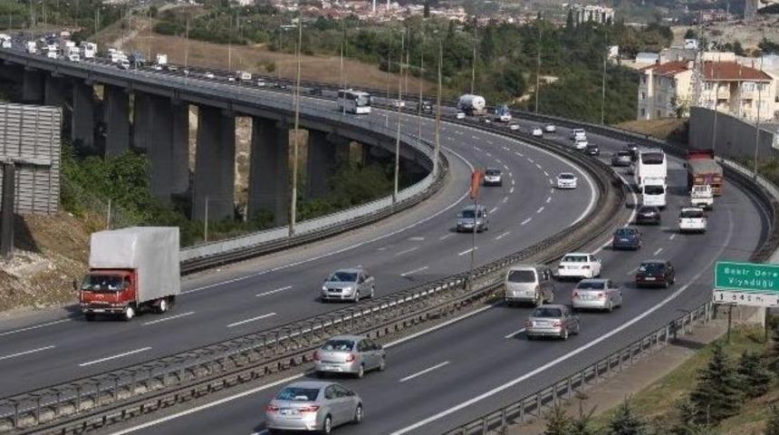 Kocaeli&rsquo;de Bayram Trafiği Yoğunluğu