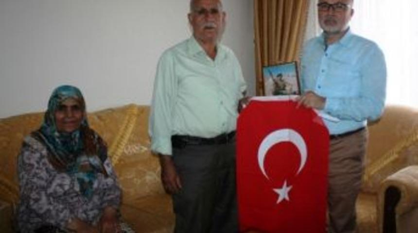 Ak Parti Osmangazi Teşkilatından Şehit Ailesine Ziyaret