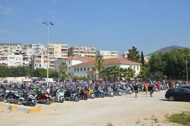 Gold Wıng Tutkunları Kuşadası&rsquo;nda 1