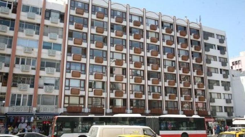 Konak'ta B&ouml;yle, İki&ccedil;eşmelik'te B&ouml;yle