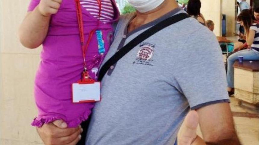 Minik Zöhre, Almanya'dan Gelen Ilikle Yaşama Tutundu