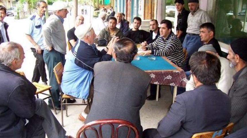 Çiftçi Giderek Yoksullaşıyor