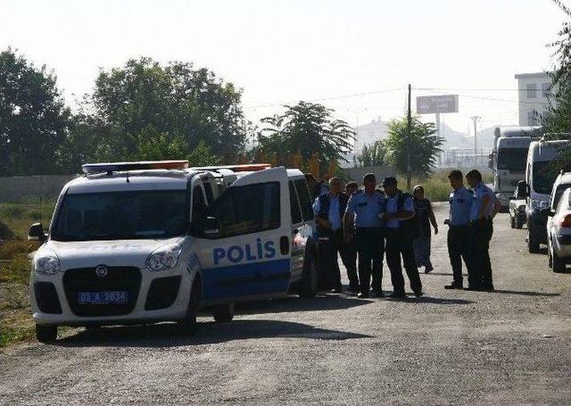 Afyonkarahisar’da Mahalleli Baz İstasyonu İnşaatını Durdurdu