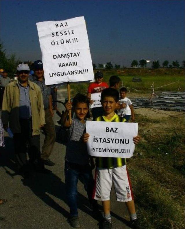 Afyonkarahisar’da Mahalleli Baz İstasyonu İnşaatını Durdurdu