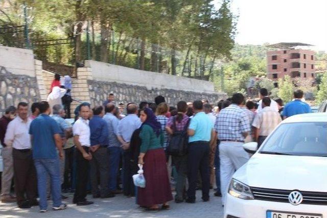 Teröristlere Canlı Kalkan Olmak İsteyen 83 Kişi Adliyeye Sevk Edildi