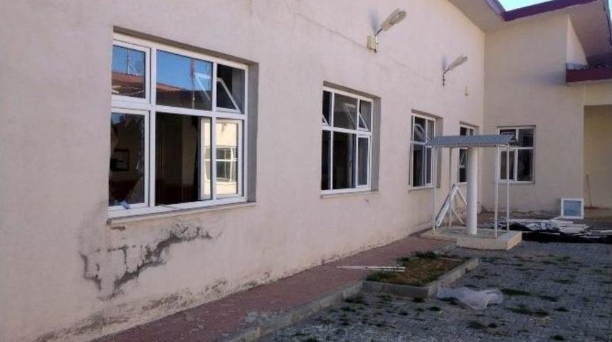 Bomba Y&uuml;kl&uuml; Ara&ccedil;taki Ter&ouml;ristler Par&ccedil;alandı