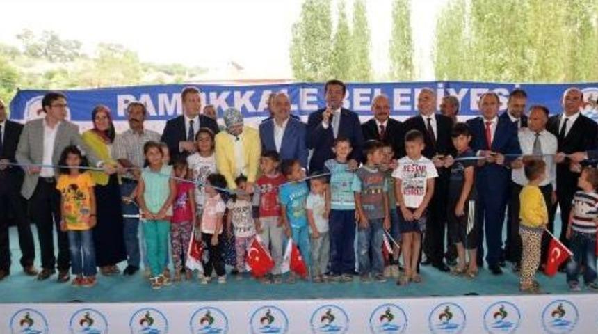 Bakan Zeybekci, Bulvar Ve Pazaryeri A&ccedil;tı