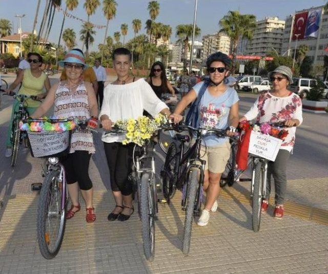 S&uuml;sl&uuml; Kadınlar Bisiklet S&uuml;rd&uuml; 2