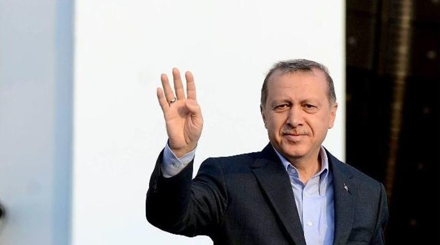 Erdoğan: "cici &Ccedil;ocuk Siz Kimi Aldatıyorsunuz Ya? Televizyon Ekranlarında Kimi Aldatıyorsunuz"