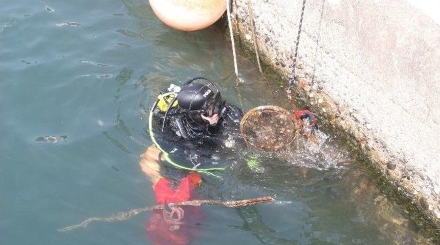 Marmaris&rsquo;te Denizden Motosiklet &Ccedil;ıktı