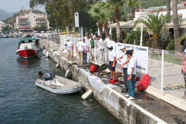 Marmaris’te Denizden Motosiklet Çıktı