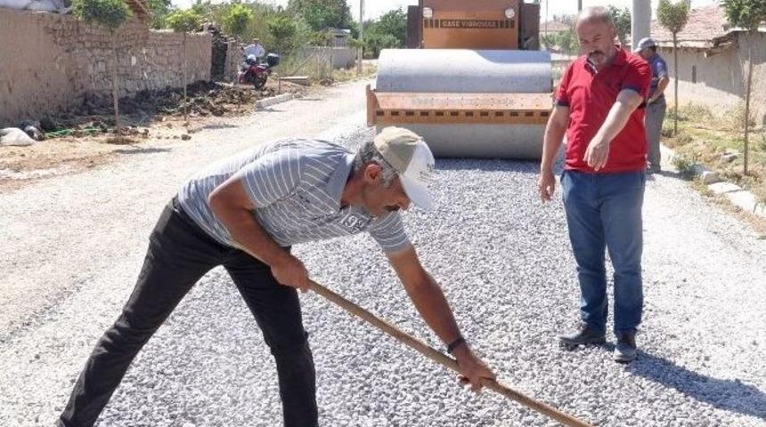 Topakkaya Mezarlık Yolu Asfalta Kavuştu