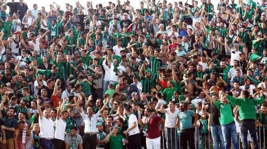 Gebzespor- Kocaelispor  Amat&ouml;r Lig Ma&ccedil;ında Trib&uuml;nler Doldu Taştı