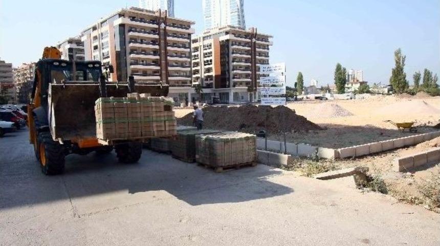 Bayraklı Adalet Mahallesi&rsquo;ne Otopark M&uuml;jdesi