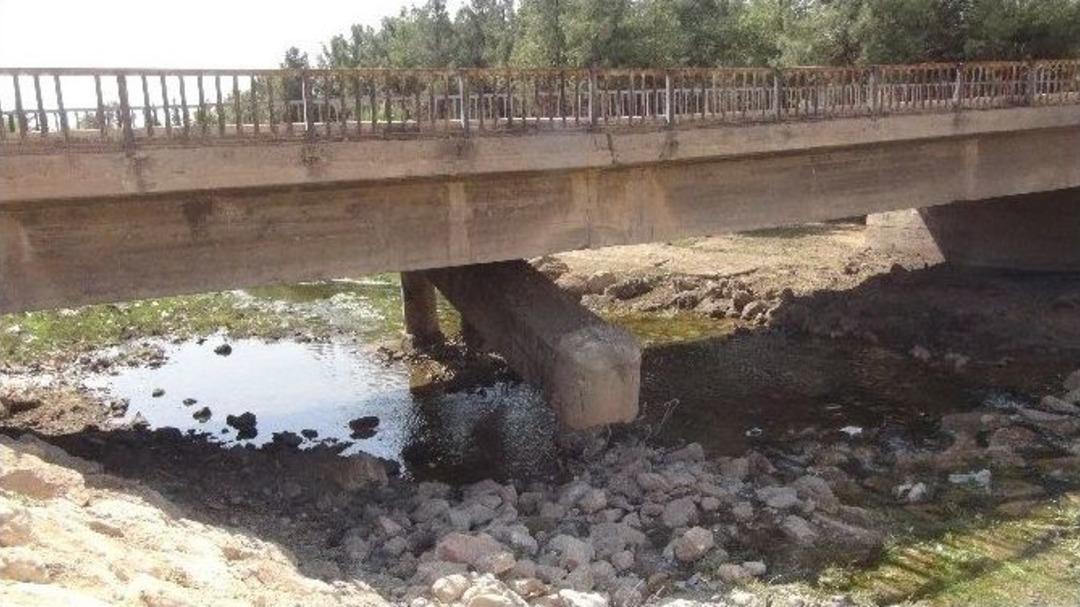 Nusaybin&rsquo;de Ter&ouml;ristler K&ouml;pr&uuml;y&uuml; Bombaladı