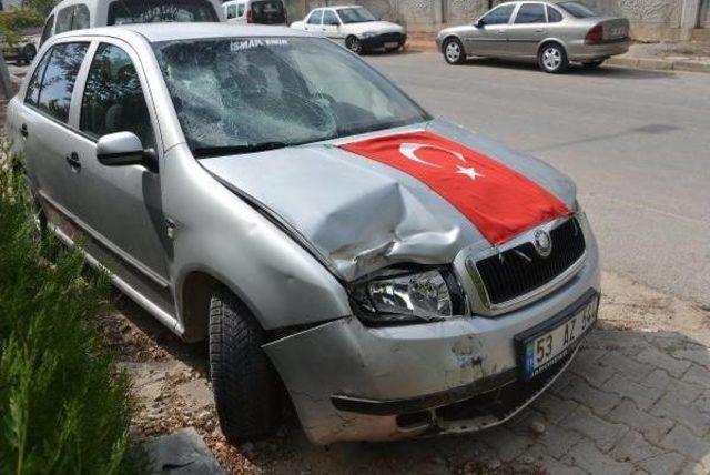 Otomobilin Çarptığı Elektrikli Bisikletin Sürücüsü Öldü