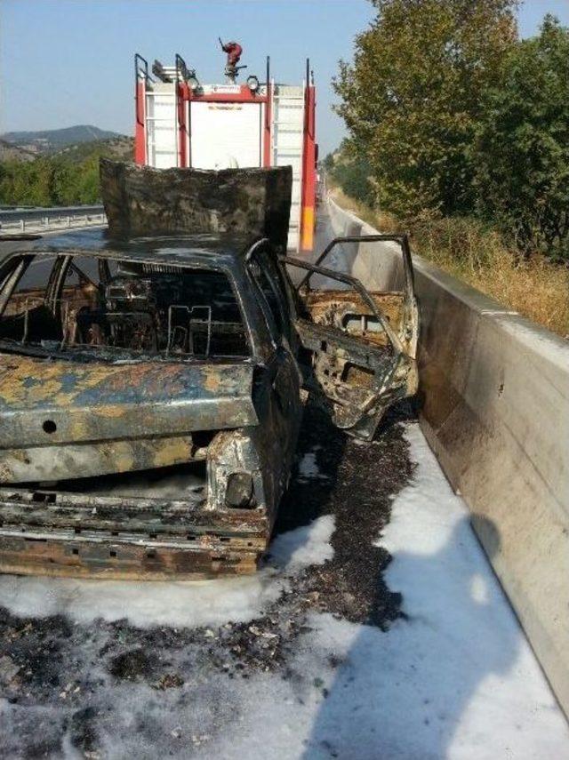 Seyir Halindeki Ara&ccedil; K&uuml;l Oldu 1