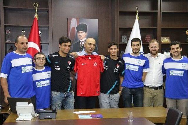 Ampute Futbol Takımı&rsquo;ndan Başkan Kerimoğlu&rsquo;na Teşekk&uuml;r Ziyaret 1