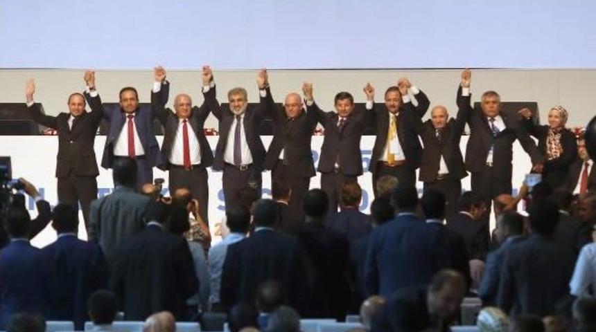 Ak Parti'de Aday Tanıtım Toplantısı Ankara'da Yapılıyor (2)