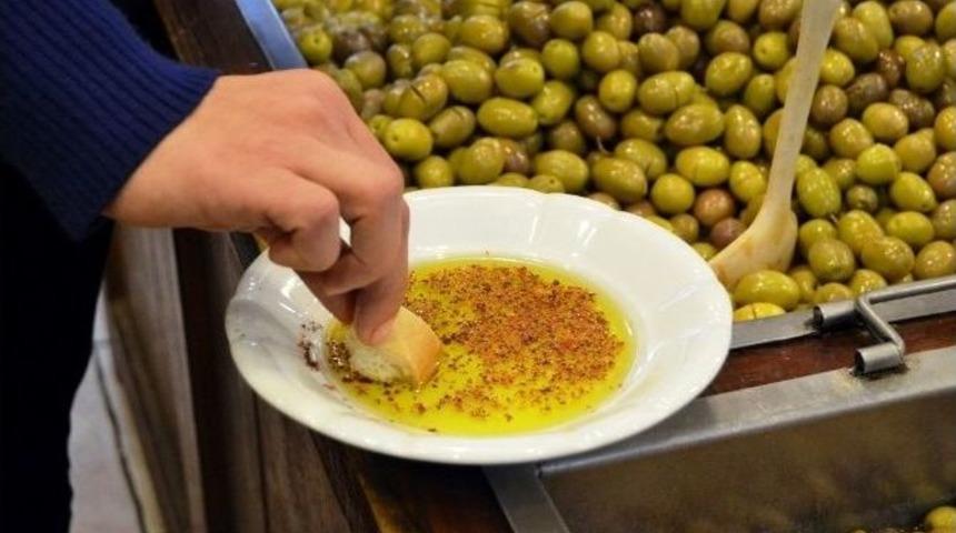 Uzzk, Zeytin Ve Zeytinyağının Karnesini A&ccedil;ıkladı