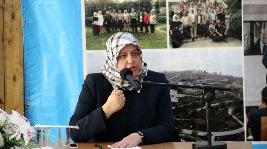 Ak Parti İstanbul Kadın Kolları Başkanı Polat: "ak Parti M&uuml;sl&uuml;manların &Ouml;zg&uuml;rleşmesi İ&ccedil;in &Ccedil;aba G&ouml;steriyor"