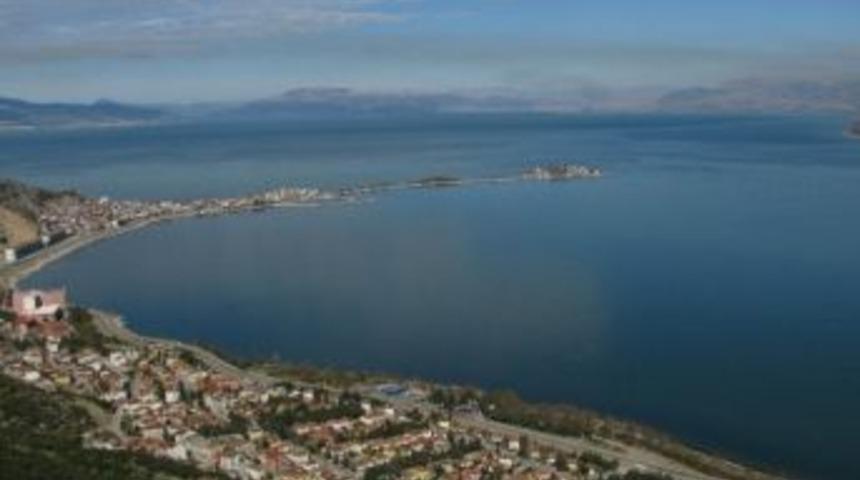 Eğirdir&rsquo;de S&uuml;rd&uuml;r&uuml;lebilir Tarım Projesi