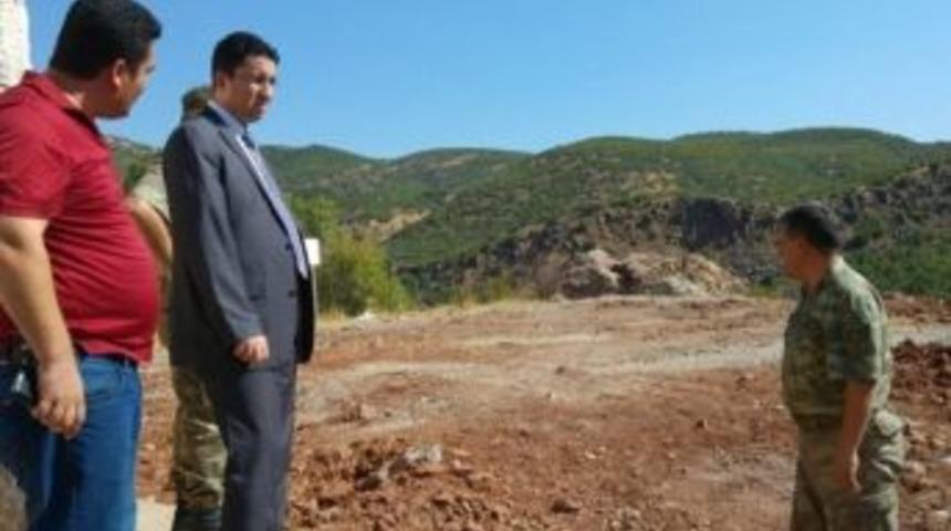 Baykan Kaymakamı İncelemelerini S&uuml;rd&uuml;r&uuml;yor