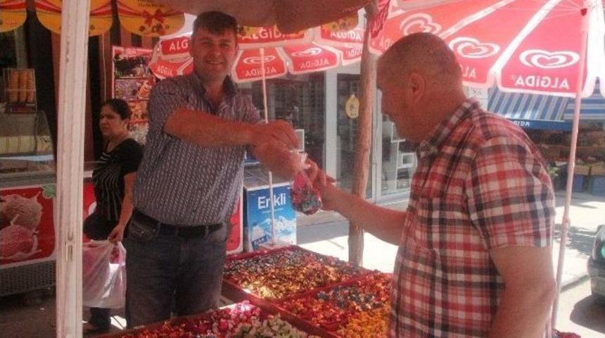 Bayram Şekerleri Tezgahlardaki Yerini Aldı
