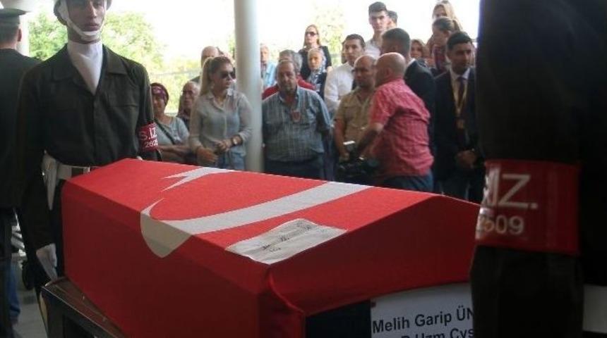 Uzman Erbaş Melih Galip &Uuml;nsal Dualarla Toprağa Verildi