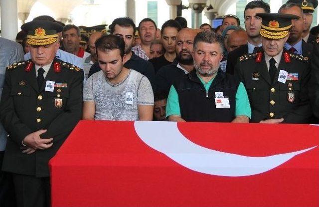 Uzman Erbaş Melih Galip Ünsal Dualarla Toprağa Verildi