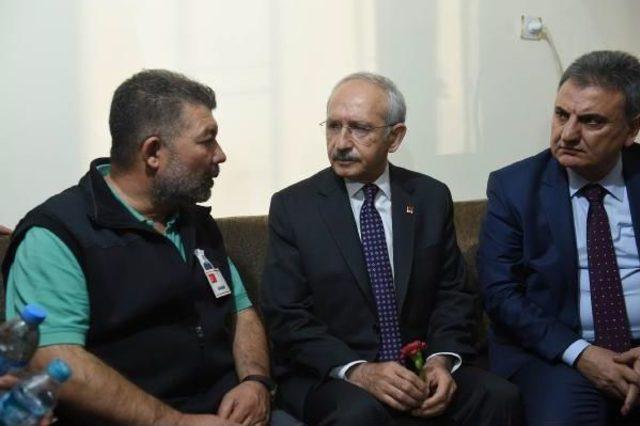 Kılıçdaroğlu'ndan, Jandarma Uzman Çavuş Ünsal'ın Ailesine Taziye Ziyareti