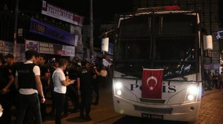 Grup Yorum &Uuml;yeleri G&ouml;zaltına Alındı