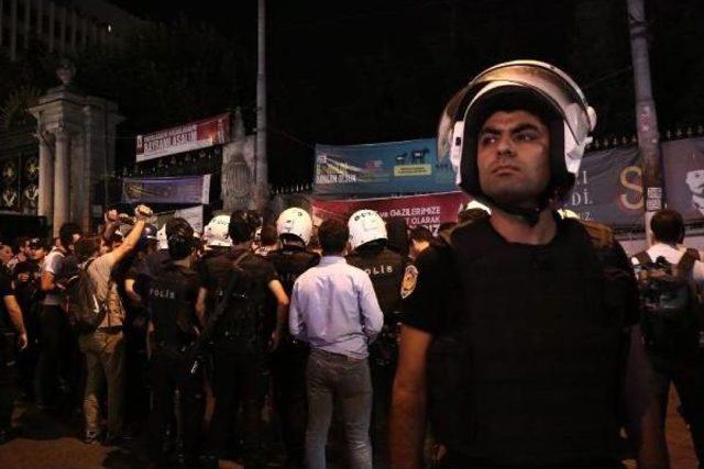 Grup Yorum &Uuml;yeleri G&ouml;zaltına Alındı 3