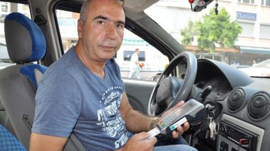 Manisalı Taksici Pos Cihazıyla Gelirini Artırdı