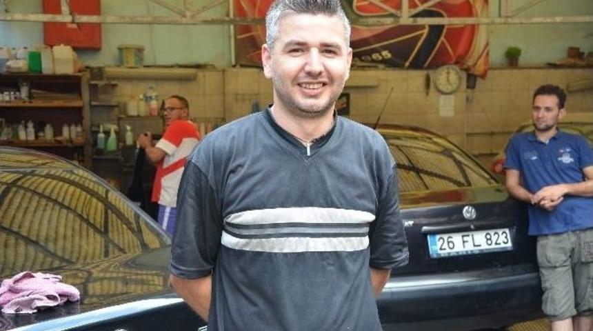 Eskişehir&rsquo;de Oto Yıkamacılar Erken Bayram Etti