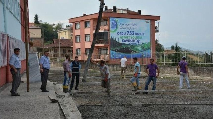 Okul Sahası Betonlama &Ccedil;alışmaları