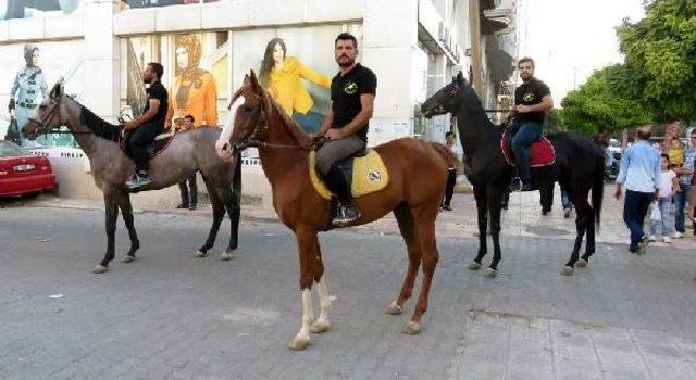 Midyat'ta Binicilerin Şehir Turu Büyük Ilgi Gördü